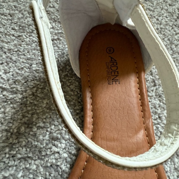 Ardene White and Brown Sandals with Rhinestone Accent - Picture 4 of 7